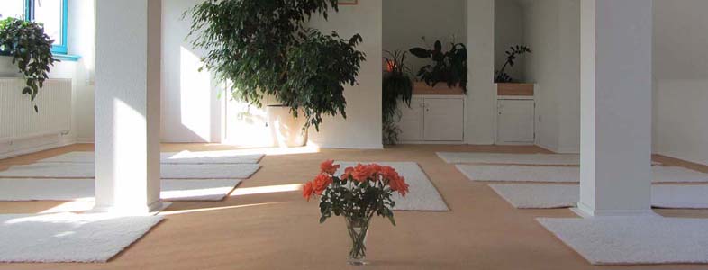Der Yoga  Übungsraum in der Patanjali Yogaschule Münster