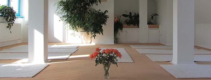 Slow Yoga Münster. Der Yoga -Raum der Patanjali Yogaschule Münster